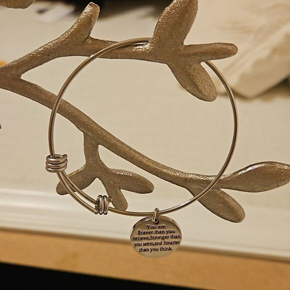 Lot of 4 silvertone bracelets - Picture 5 of 11